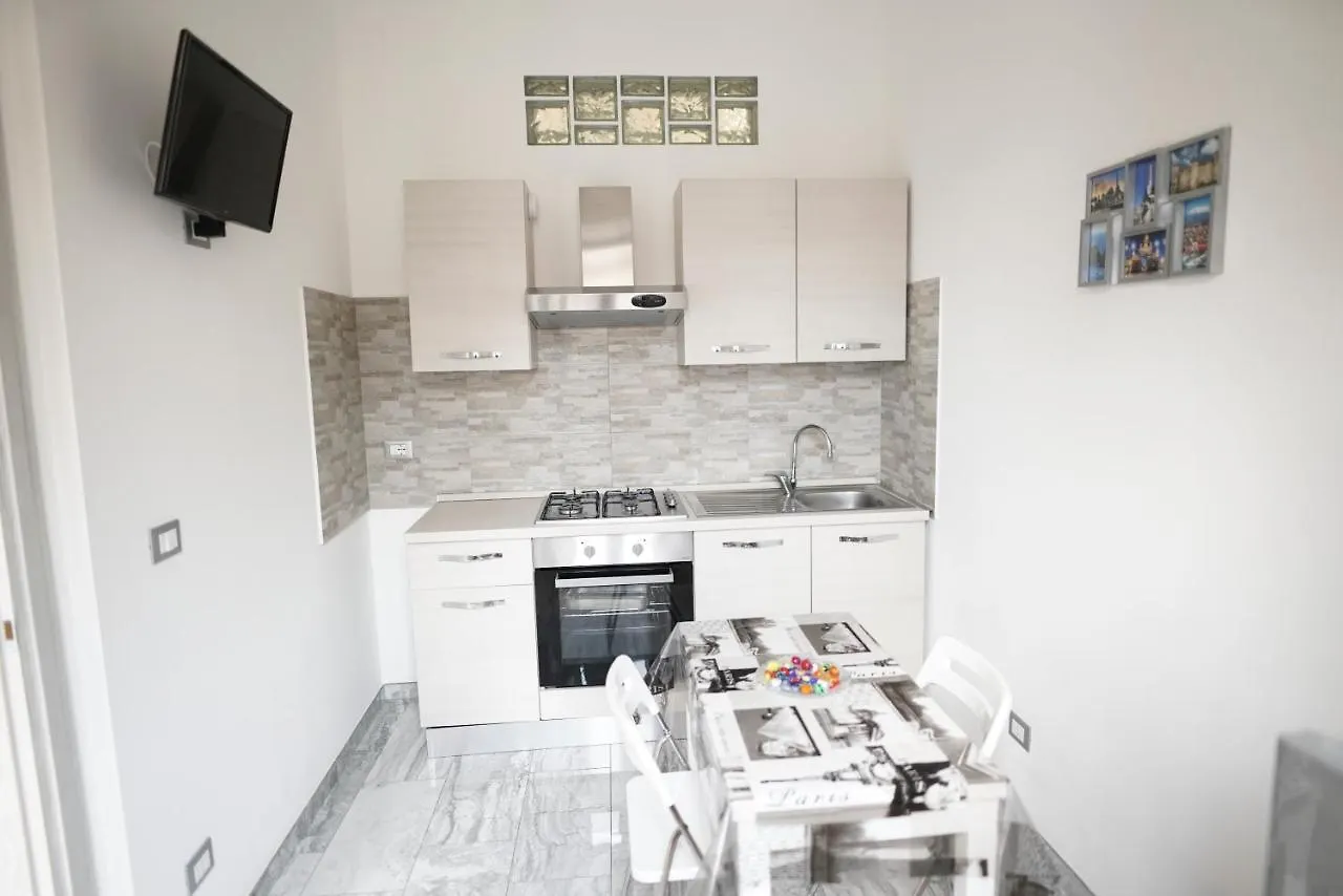 Central Luxury Apartment Katania 0*,